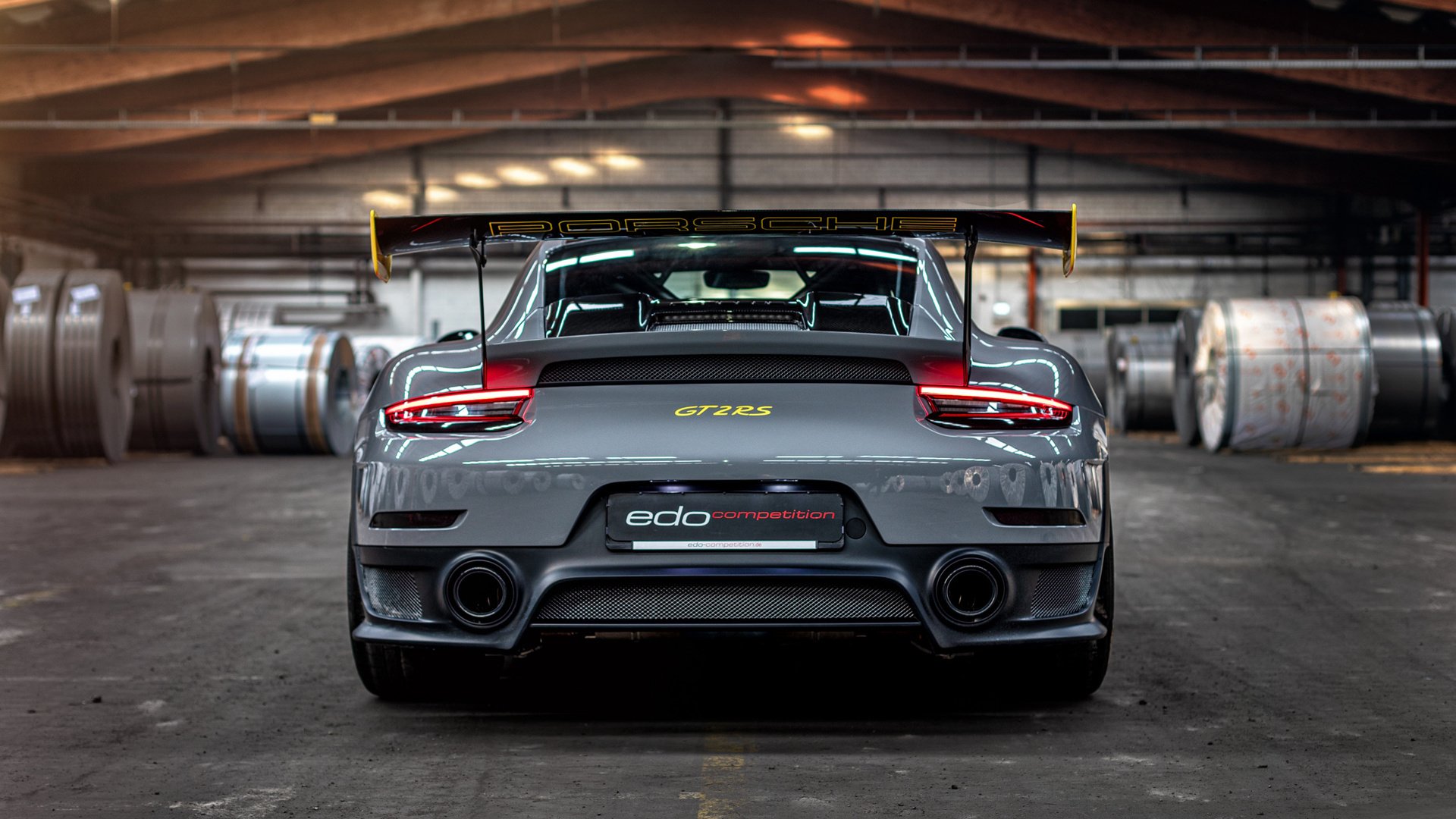 从开幕到收官:F1年度精彩瞬间集锦,2019年f1揭幕战中获得冠军的车队是